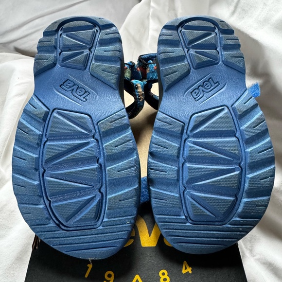 Toddlers' Hurricane XLT 2 Sandal (Size 8) "Trucks" - Picture 4 of 12